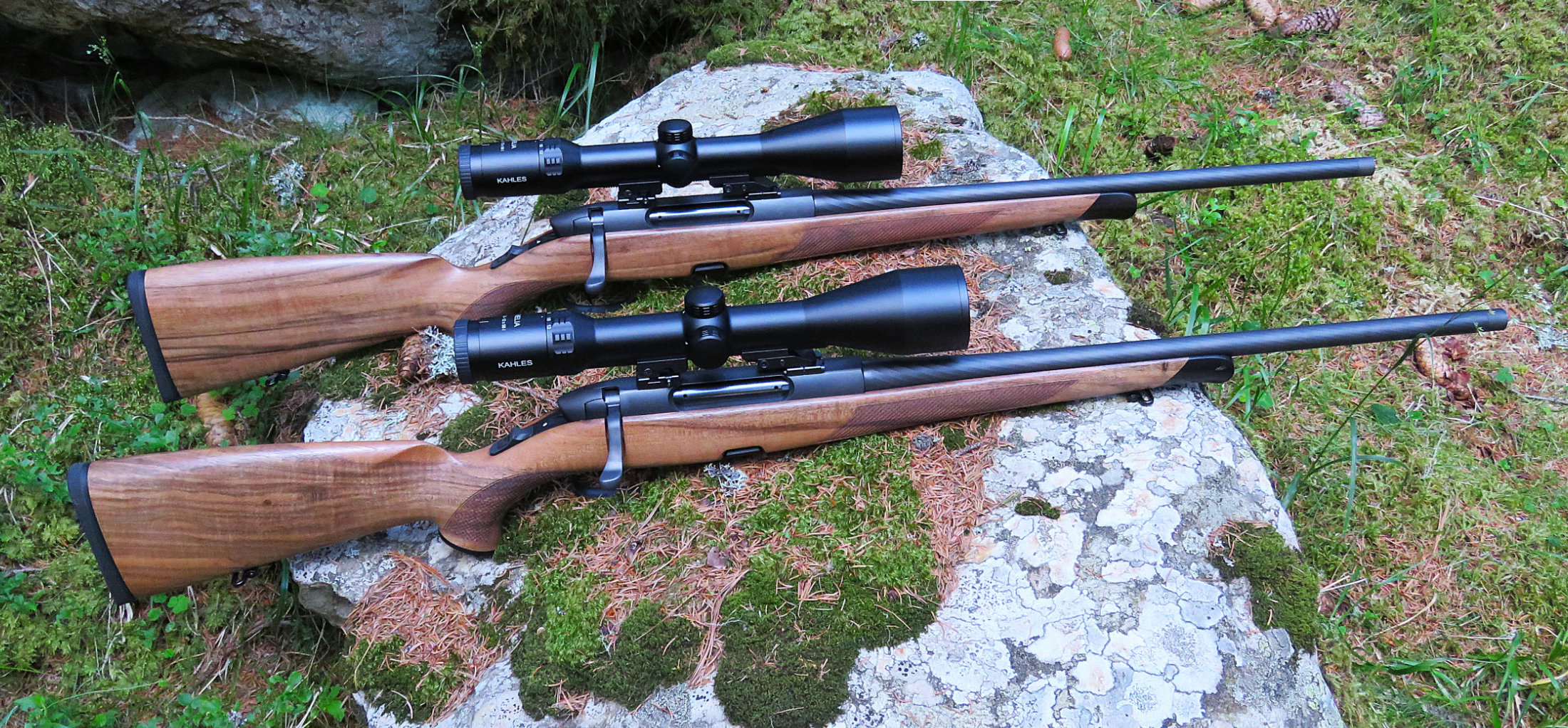 Jö schau a Doppelpack - Steyr SM12 Goiserer Cal. .30-06 mit Kahles 2,4-12x56 Abs. 4 Dot