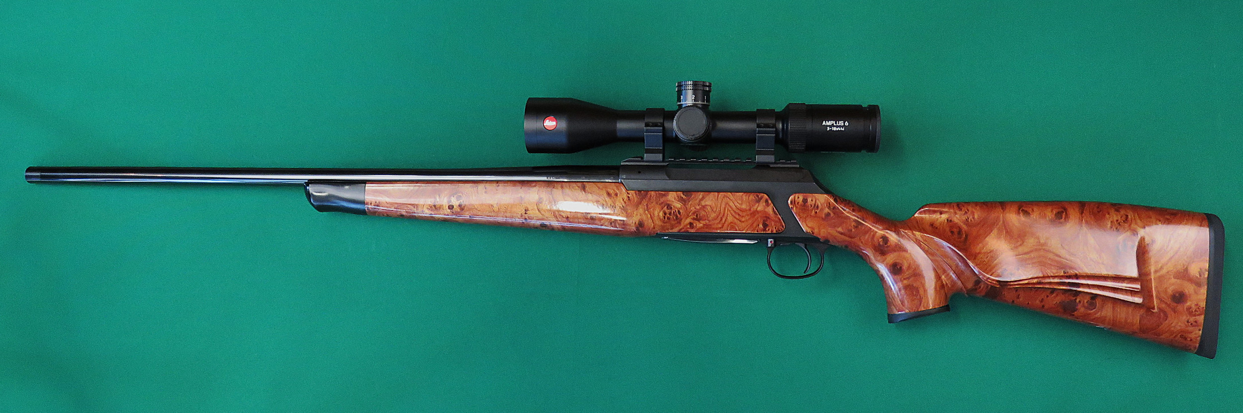 Sauer 200 mit foliertem Handschaft, Matchlauf im Cal. 6,5 Creedmoor mit hervorragender Präzision, ZF Leica Amplus 6 3-18x44i